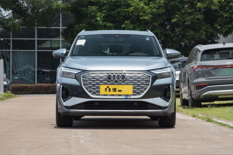Audi Q4 e-tron 2024 40 e-tron Base