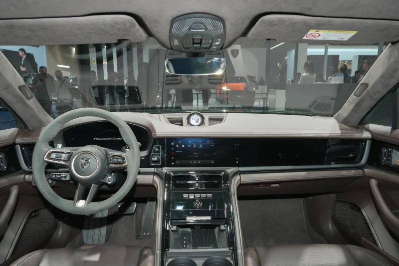 2024 Porsche Panamera E-Hybrid 4.0T