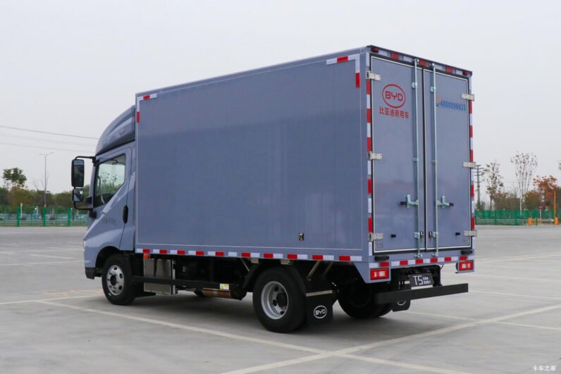 BYD T5 EV 132KWH Wealth Edition
