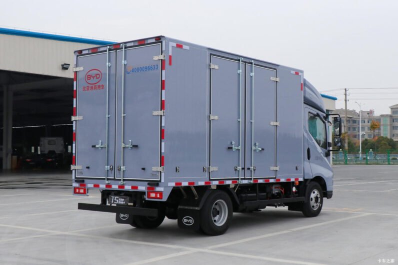 BYD T5 EV 132KWH Wealth Edition