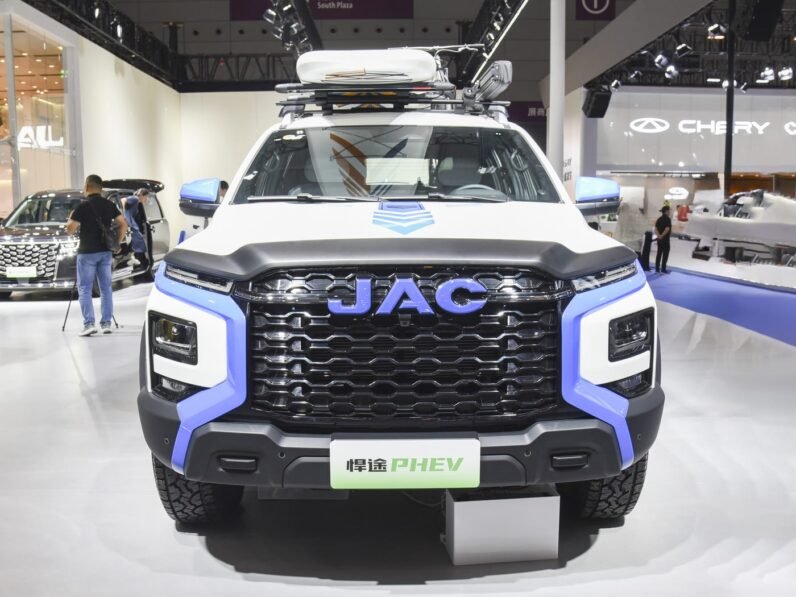 Hantu New Energy 2025 Four-wheel Drive Flagship Model
