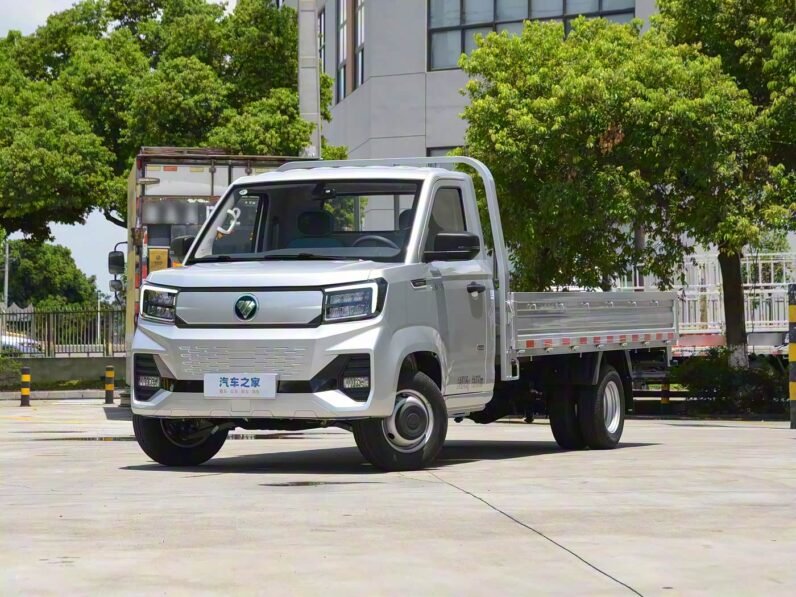 Foton Xiangling V5 EV 2025 Flatbed Model