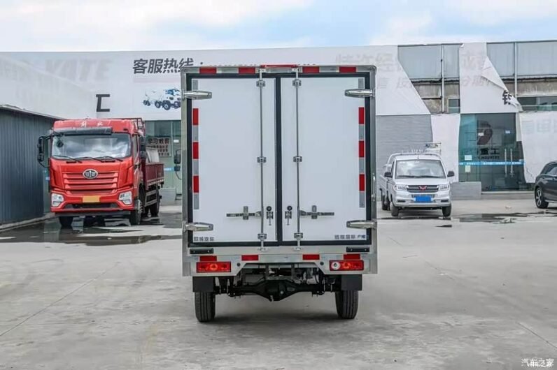 Geely F1E Refrigerated EV Truck