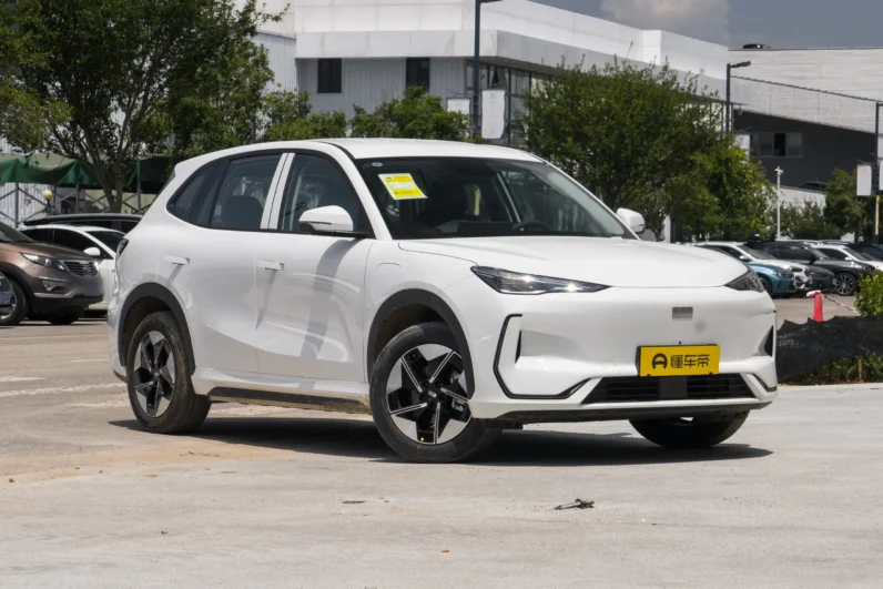 Geely Galaxy E5 2026 610km Long-Range Edition.