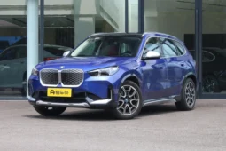 باقة M الرياضية الليلية من BMW iX1 2025 xDrive30L M الرياضية