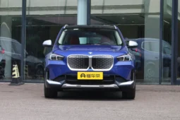 باقة M الرياضية الليلية من BMW iX1 2025 xDrive30L M الرياضية