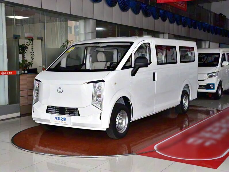 Changan Kuayue Xingguang EV 7-Seater Passenger 300km Luxury 2025