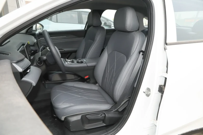 Geely Galaxy L6 2025 EM-i 140km Starship Edition