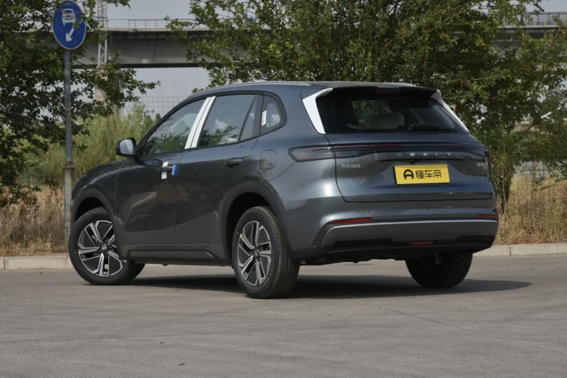 Geely Galaxy Starship 7 EM-i 2025 120KM Exploration+ Edition