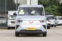 SAIC Wuling Yangguang 400km Passenger Comfort 6-Seater 2025