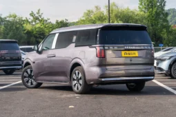 ZEEKR 009 2024 Six-Seat Executive Edition 4WD 108kWh