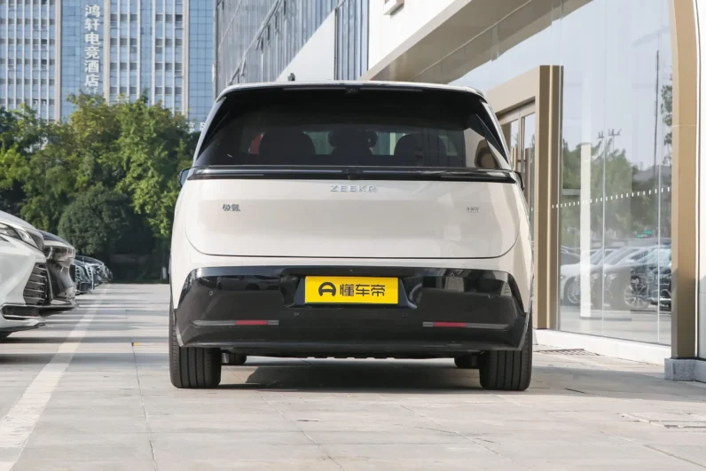 ZEEKR MIX 2025 Long Range Smart Driving Edition
