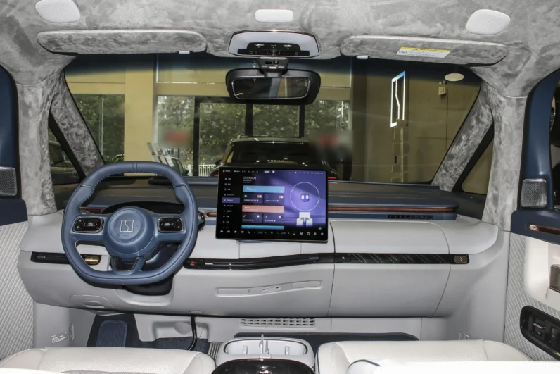 ZEEKR MIX 2025 Long Range Smart Driving Edition