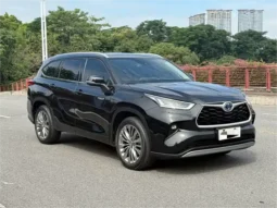 TOYOTA HIGHLANDER 2022 HYBRID AWD PREMIUM
