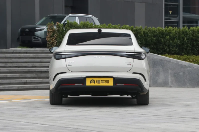 BYD Seal 07 EV 2026 705 Zunrong Edition