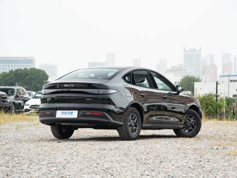 BYD Seal 05 DM-i 2026 210KM Flagship Edition