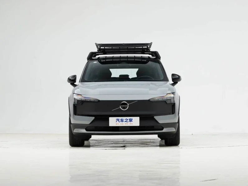 Volvo EX30 2026 CrossCountry Dual Motor AWD High Performance Ultra