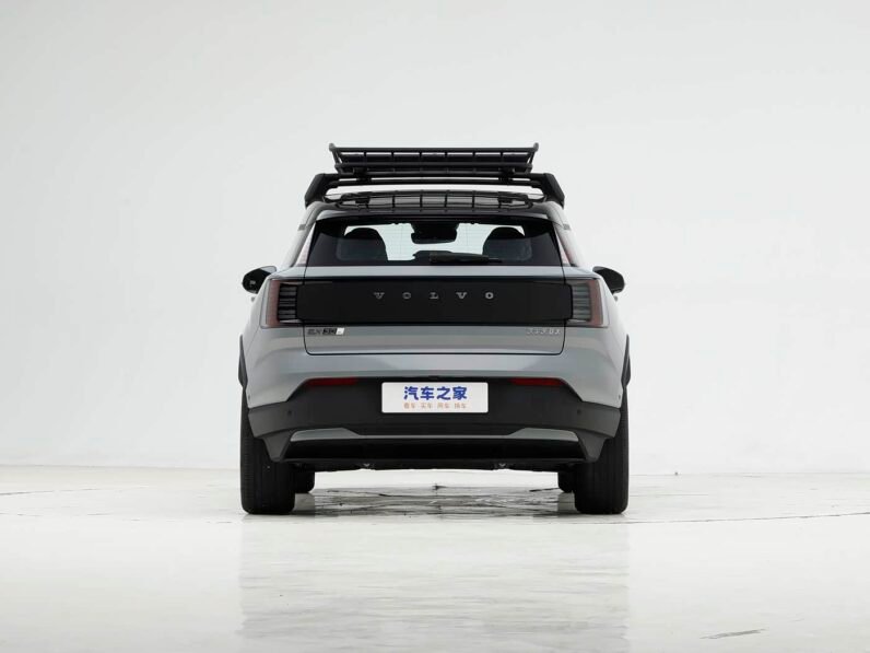 Volvo EX30 2026 CrossCountry Dual Motor AWD High Performance Ultra